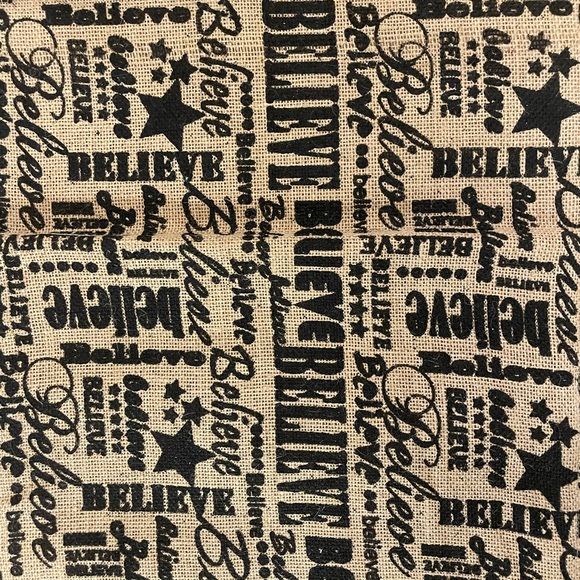 Table Runner - Picture 3 of 3